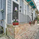 Walk To Magazine St: Nola House In Irish Channel!