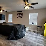 Lakeview Townhome W King Bed & Game