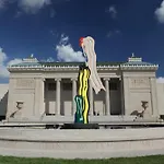 4Br Condo With Luxury Amenities