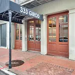 Chic Downtown Retreat Parking Jazz Fest Ready