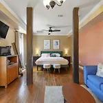Louis Park Hotel