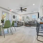 Sleeps 24-spacious Near Fq W Pool * New Orleans