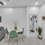 Sleeps 24-spacious Near Fq W Pool New Orleans