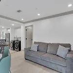 Hotel Sleeps 24-spacious Near Fq W Pool New Orleans