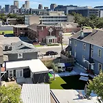 Hotel Sleeps 24-spacious Near Fq W Pool *
