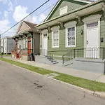 Visit Tulane & Loyola: Walkable Paradise In Nola!