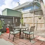 Visit Tulane & Loyola: Walkable Paradise In Nola!