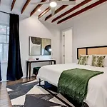 Lgd Retreat Charming Stay Jazz Fest