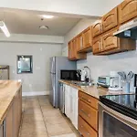 Apartment Fully-furnished 4br Near Fq *