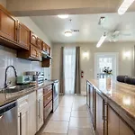 Fully-furnished 4br Near Fq New Orleans