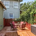 The Nelson House Unbeatable Location