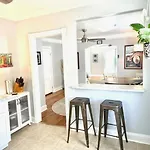 Renovated Charming 2br Close To French Quarter *
