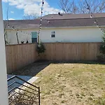 Immaculate Superdome Home Parking Yard Tvs Ensuite