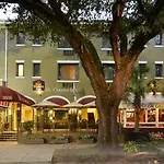 St Charles Inn, Superior