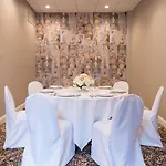 French Quarter-chateau Lemoyne By Ihg Hotel New Orleans
