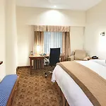 Wyndham Garden Baronne Plaza Hotel New Orleans