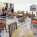 Hotel Wyndham Garden Baronne Plaza