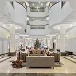 Hotel Wyndham Garden Baronne Plaza
