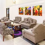 Hotel Wyndham Garden Baronne Plaza 3*