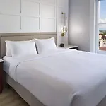 Courtyard By Marriott French Quarter/iberville 3*
