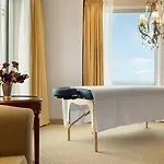 Hotel Caesars New Orleans, A Caesars Destination New Orleans