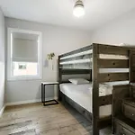 Newly Renovated 3 Story W Pool, Garage & Balconies New Orleans
