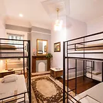 Hostel Auberge Nola Hostel