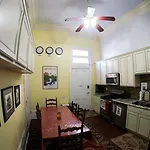 Hostel Hostel Auberge Nola *