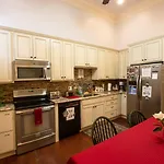 Hostel Auberge Nola New Orleans