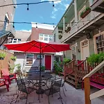 Hostel Auberge Nola