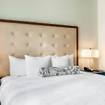 St Charles Coach House, An Ascend Collection Hotel 5*
