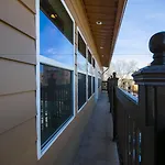 Modern, Spacious Condos With Luxury Amenities