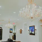 Royal Frenchmen And Bar Hotel