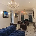 Royal Frenchmen And Bar Hotel New Orleans