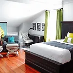 Hotel Royal Frenchmen And Bar