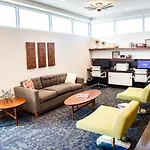 Alder Uptown Hotel 3*