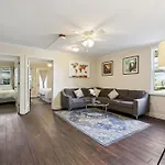 Cute 2Bed 1Bath, 7Blocks From French Q, Steps To Jazz Venues, Free Gated Pk Include