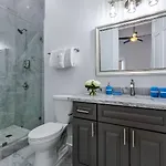 4br With Luxury Amenities New Orleans
