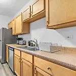 Downtown Nola 2bd 2bth Apartment