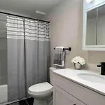 Apartment Downtown Nola 2bd 2bth *