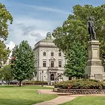 Holiday Inn Club Vacations New Orleans Resort