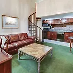 Plaza Suites Downtown New Orleans