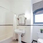 Walker Mansion On St Charles Ave - Unit 5