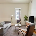 The Louie New Orleans, Belvilla District 6 Formerly Sonder Hotel 4*