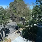 Prytania Pearl - 3 Bedroom 2 Bathroom Home