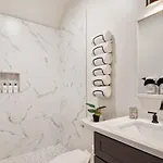 Relaxing Private Heated Pool Holiday home *