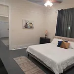 2br Penthouse On Claiborne