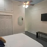 2br Penthouse On Claiborne