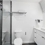 Holiday home The Moon Quonset Hut Vacation Heated & Chilled Pool *