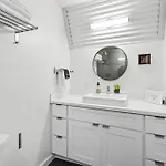 The Moon Quonset Hut Vacation Heated & Chilled Pool * New Orleans
